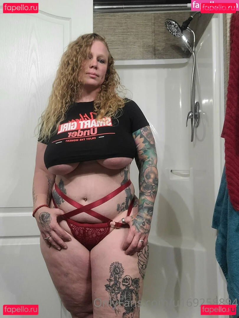 bigbootymandyj1981 Onlyfans Photo Gallery 