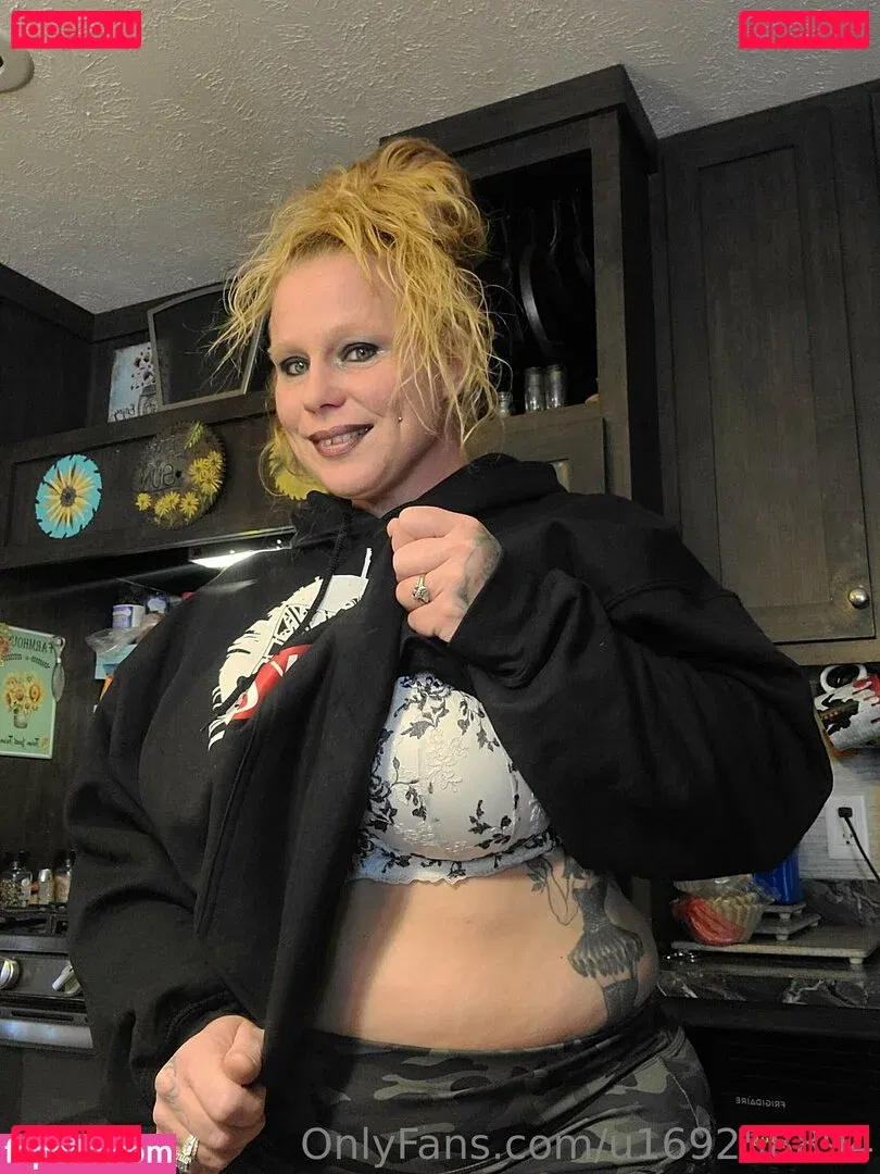 bigbootymandyj1981 Onlyfans Photo Gallery 