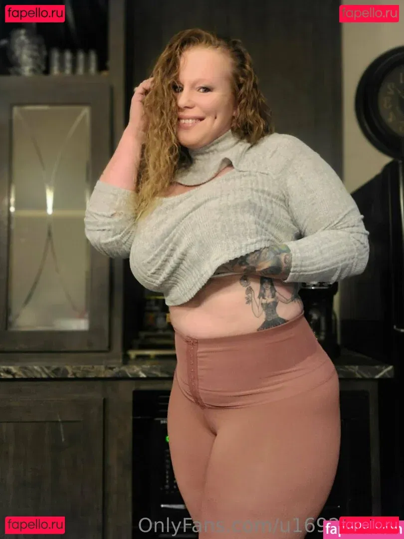 bigbootymandyj1981 Onlyfans Photo Gallery 