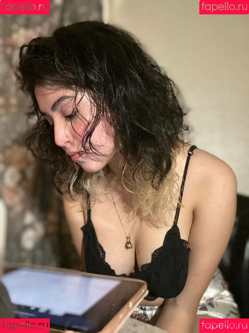 kristalqr Onlyfans Photo Gallery 