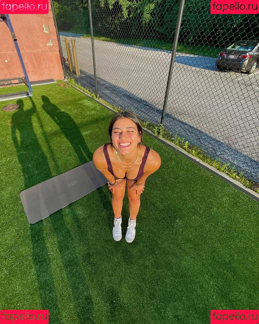 Sara Saffari Onlyfans Photo Gallery 
