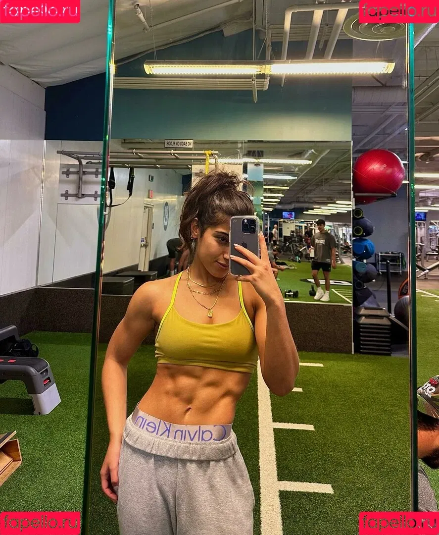 Sara Saffari Onlyfans Photo Gallery 