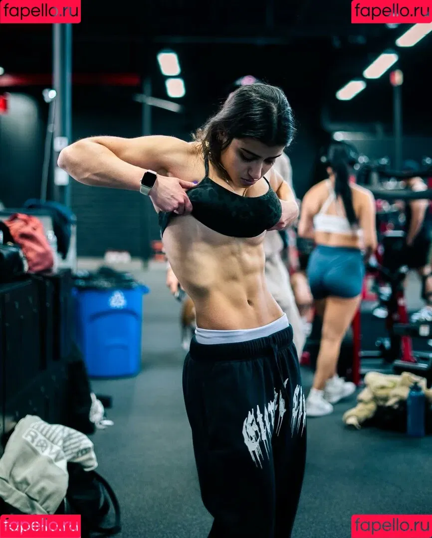 Sara Saffari Onlyfans Photo Gallery 