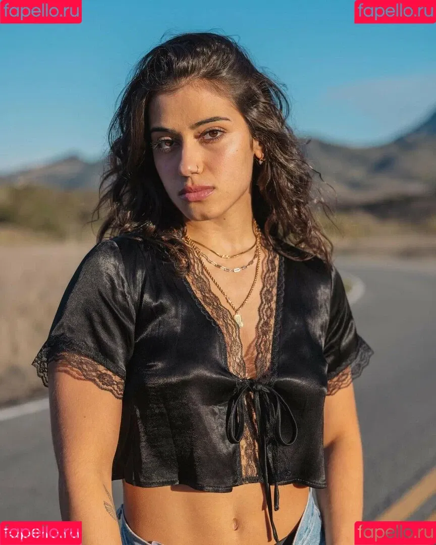Sara Saffari Onlyfans Photo Gallery 