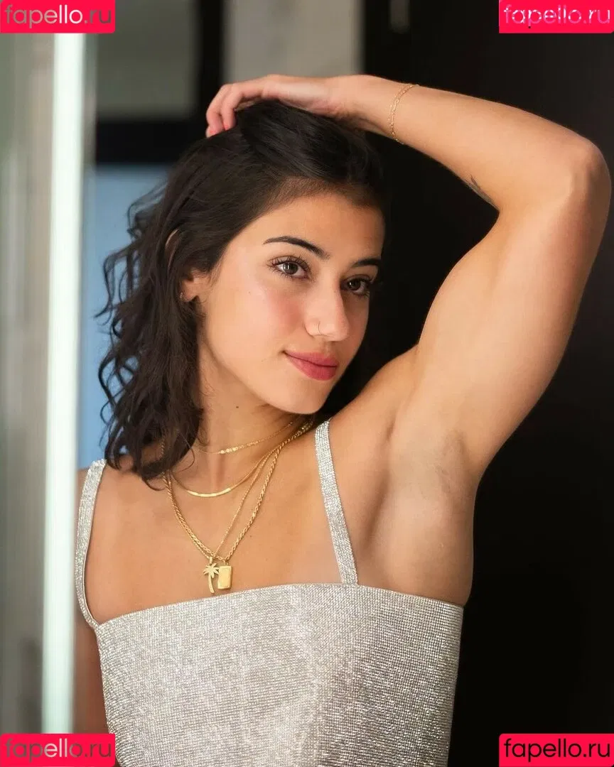 Sara Saffari Onlyfans Photo Gallery 