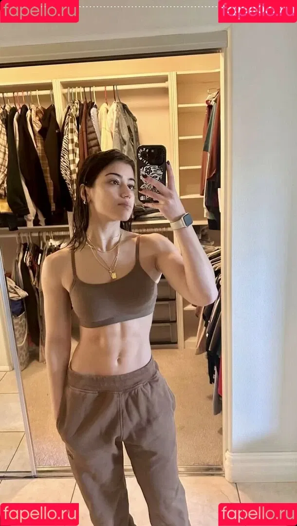 Sara Saffari Onlyfans Photo Gallery 