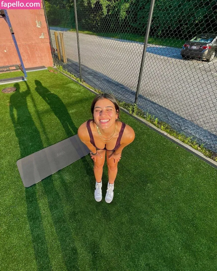 Sara Saffari Onlyfans Photo Gallery 