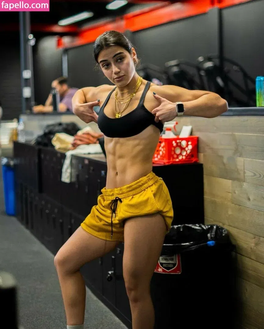 Sara Saffari Onlyfans Photo Gallery 