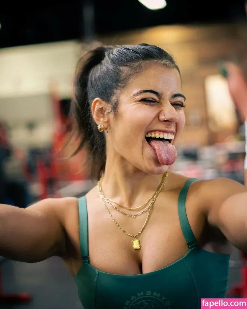 Sara Saffari Onlyfans Photo Gallery 