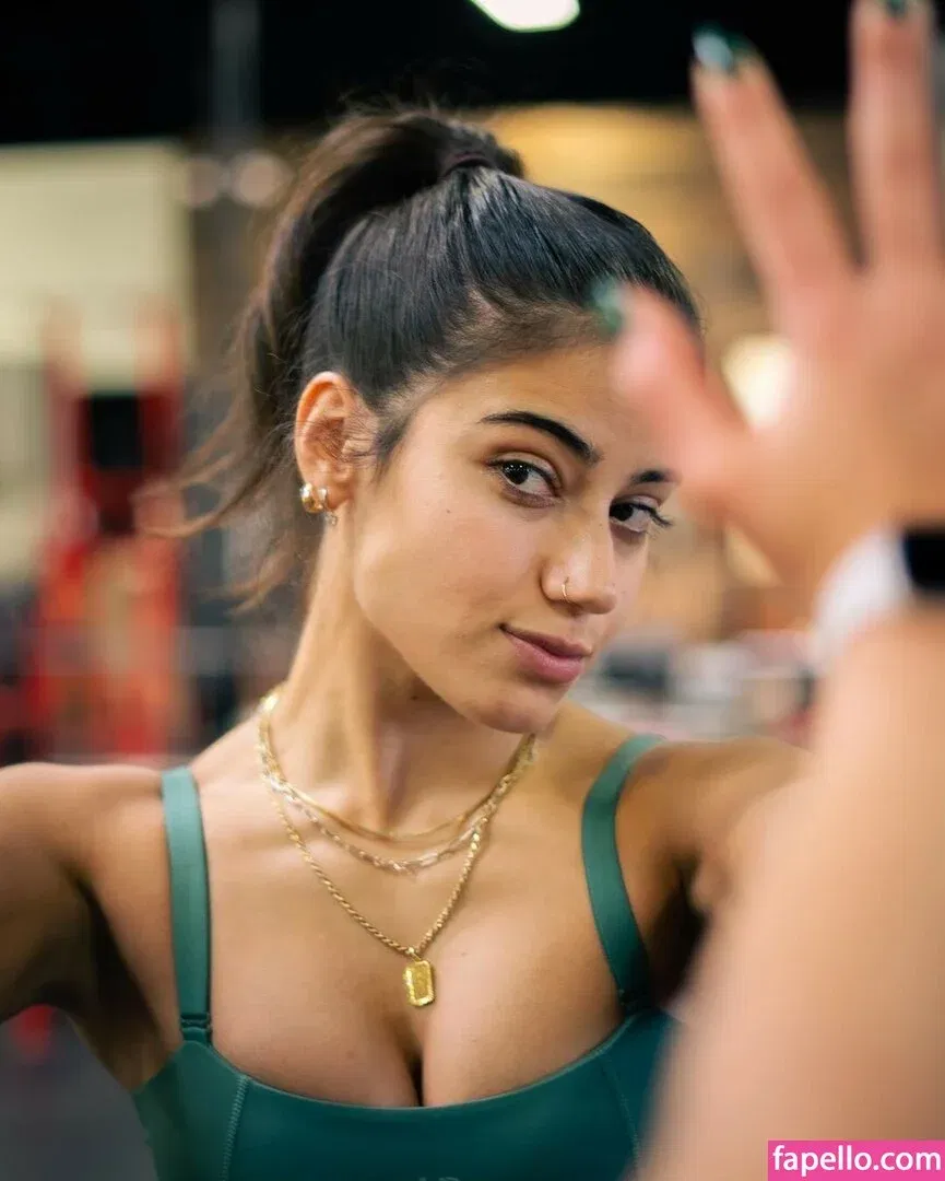 Sara Saffari Onlyfans Photo Gallery 