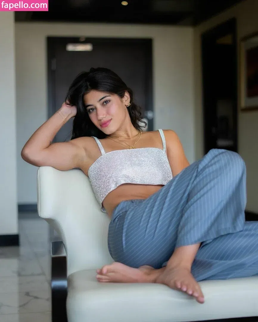 Sara Saffari Onlyfans Photo Gallery 