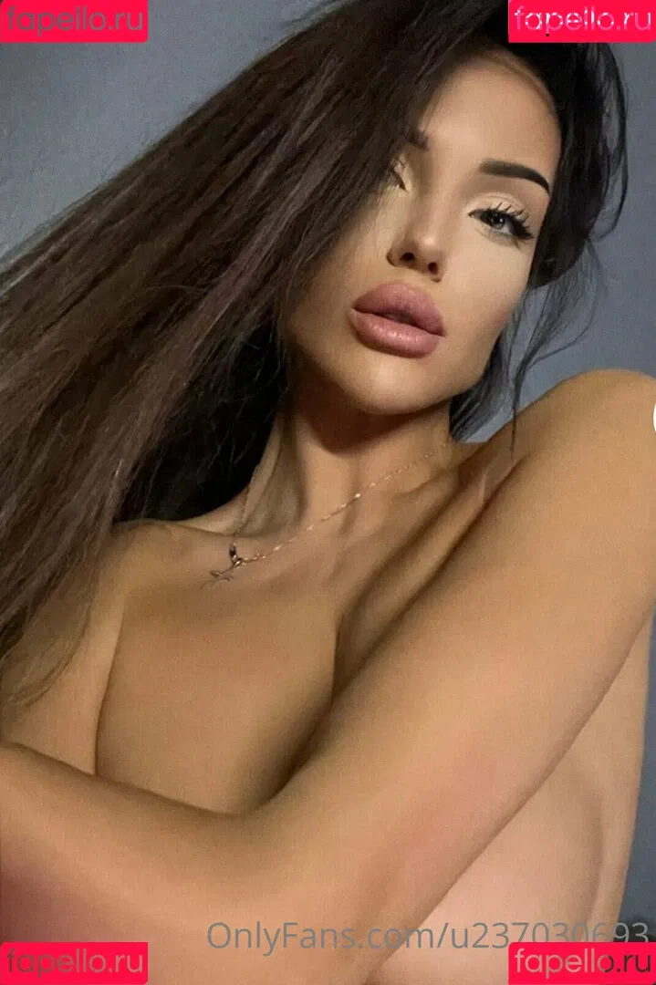 a_vii Onlyfans Photo Gallery 