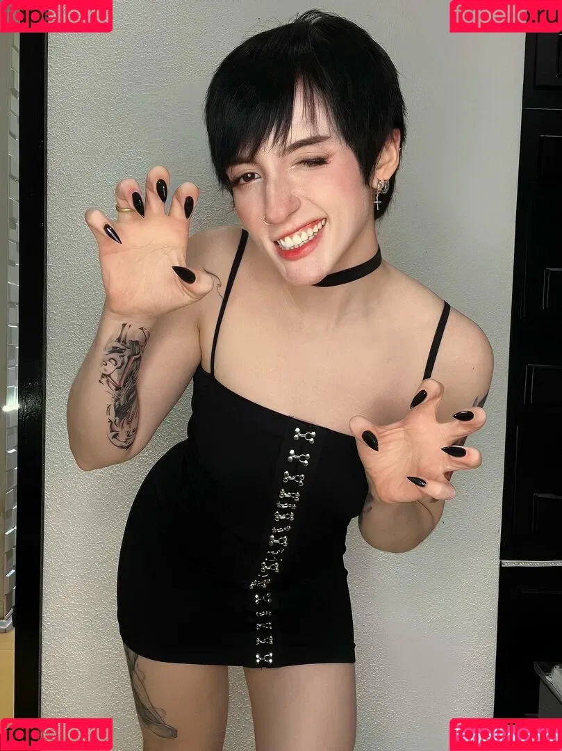 Akemy Sama Onlyfans Photo Gallery 