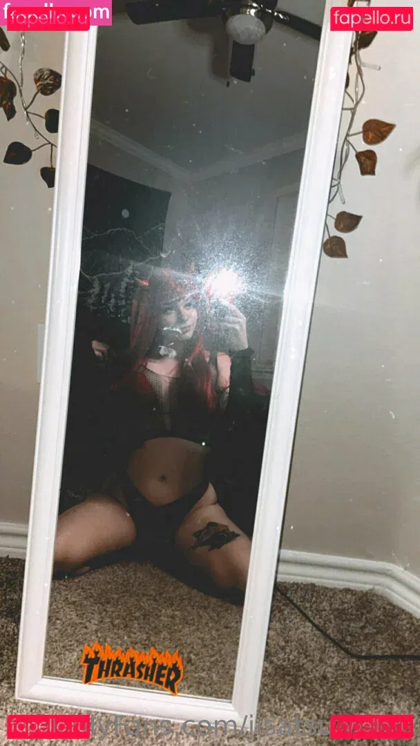 jisatsu.waifu Onlyfans Photo Gallery 