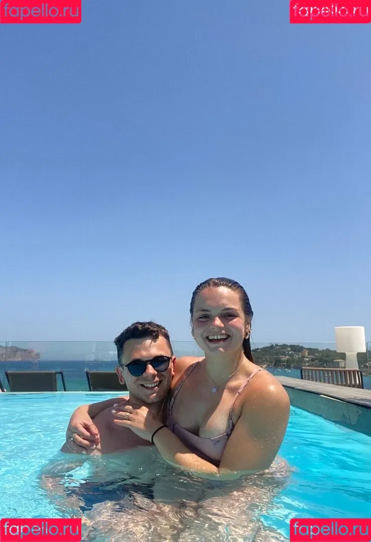 Lauren Lindsay Onlyfans Photo Gallery 