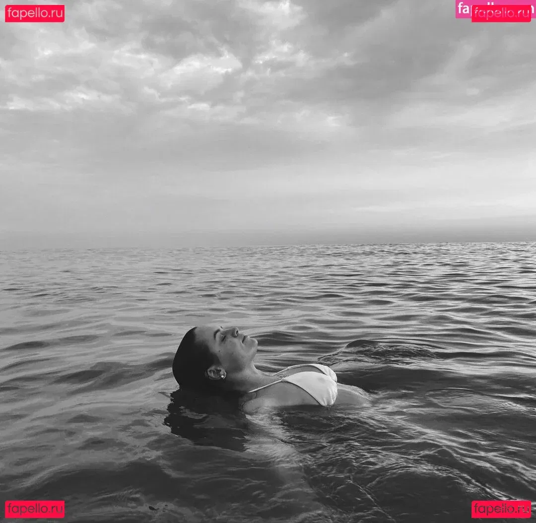 Lauren Lindsay Onlyfans Photo Gallery 