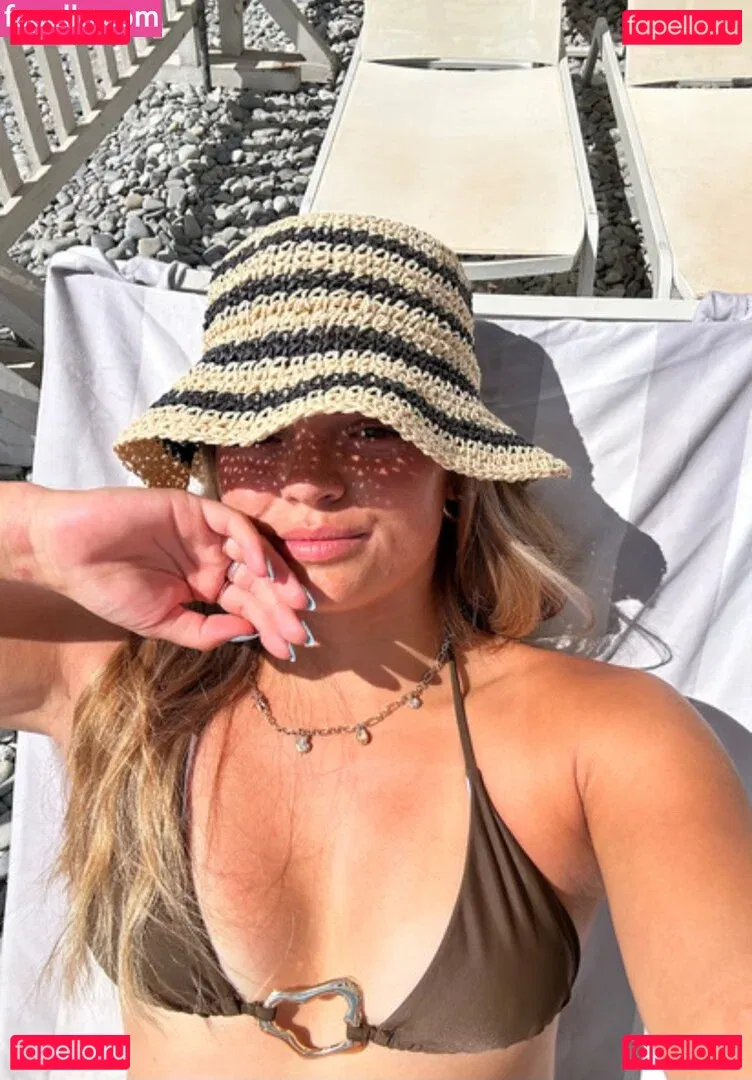 Lauren Lindsay Onlyfans Photo Gallery 