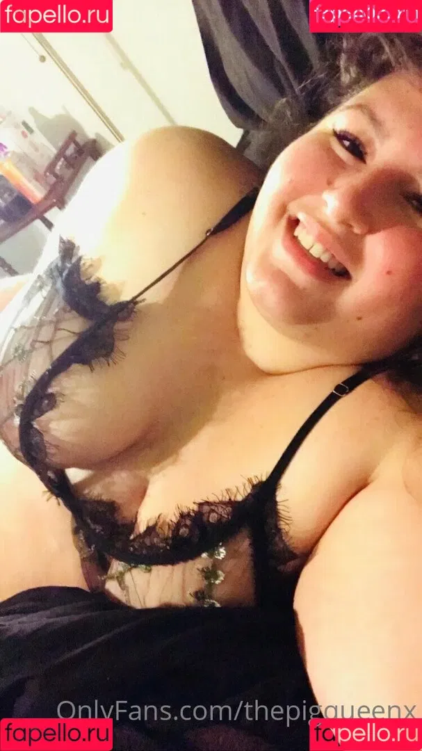 thepigqueenx Onlyfans Photo Gallery 