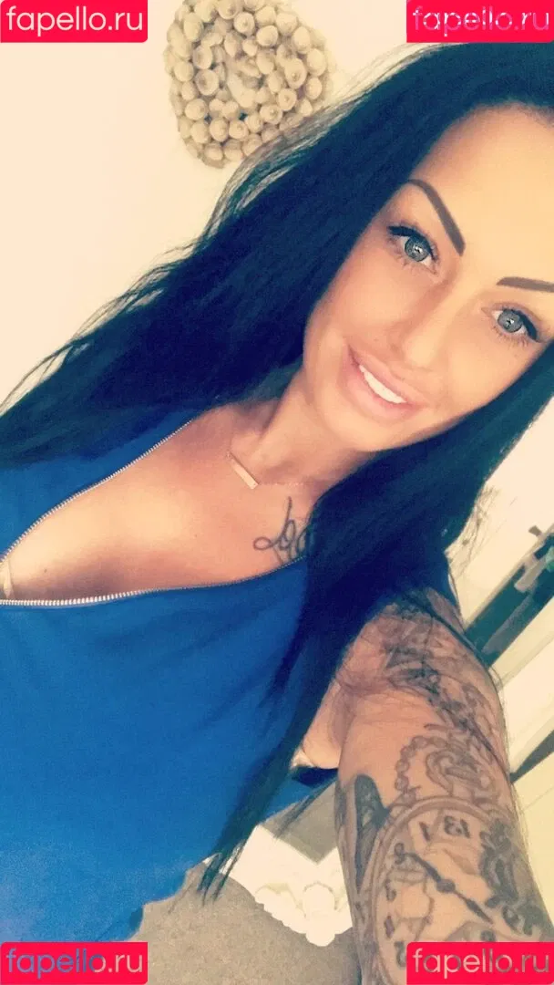 kerrylouise_xxx Onlyfans Photo Gallery 