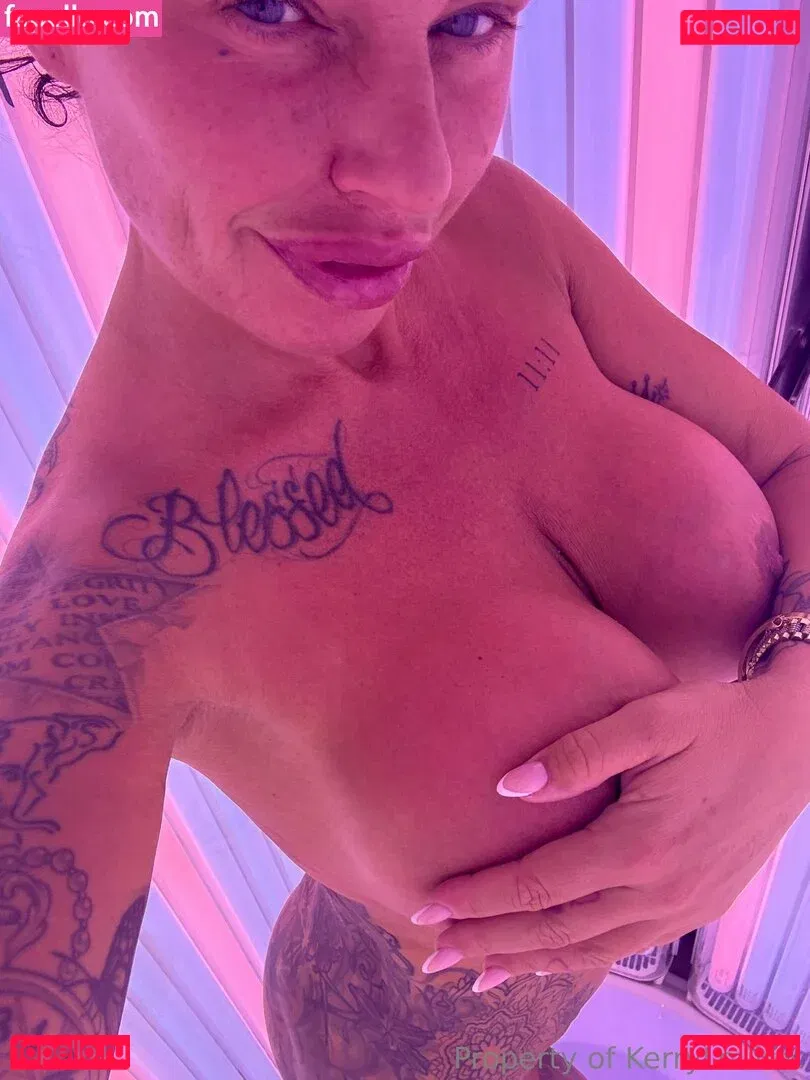 kerrylouise_xxx Onlyfans Photo Gallery 