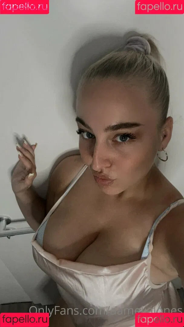 amelia-smith Onlyfans Photo Gallery 