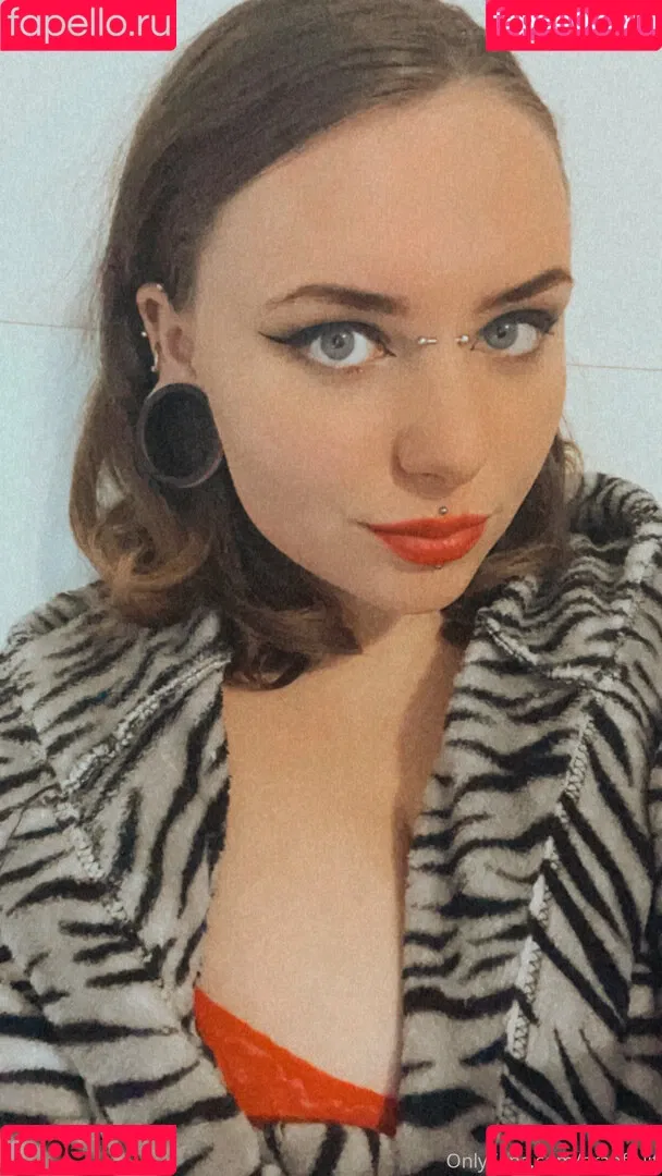 sewergirl Onlyfans Photo Gallery 