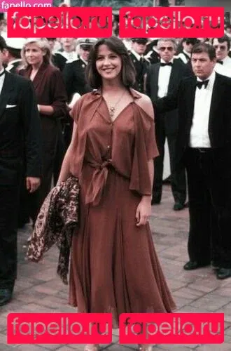 Sophie M Onlyfans Photo Gallery 