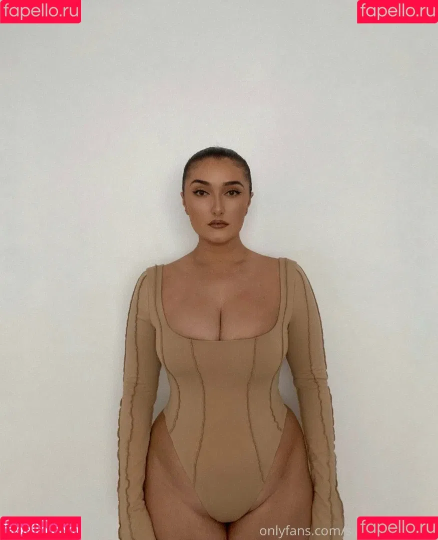 Sammie Warren Onlyfans Photo Gallery 