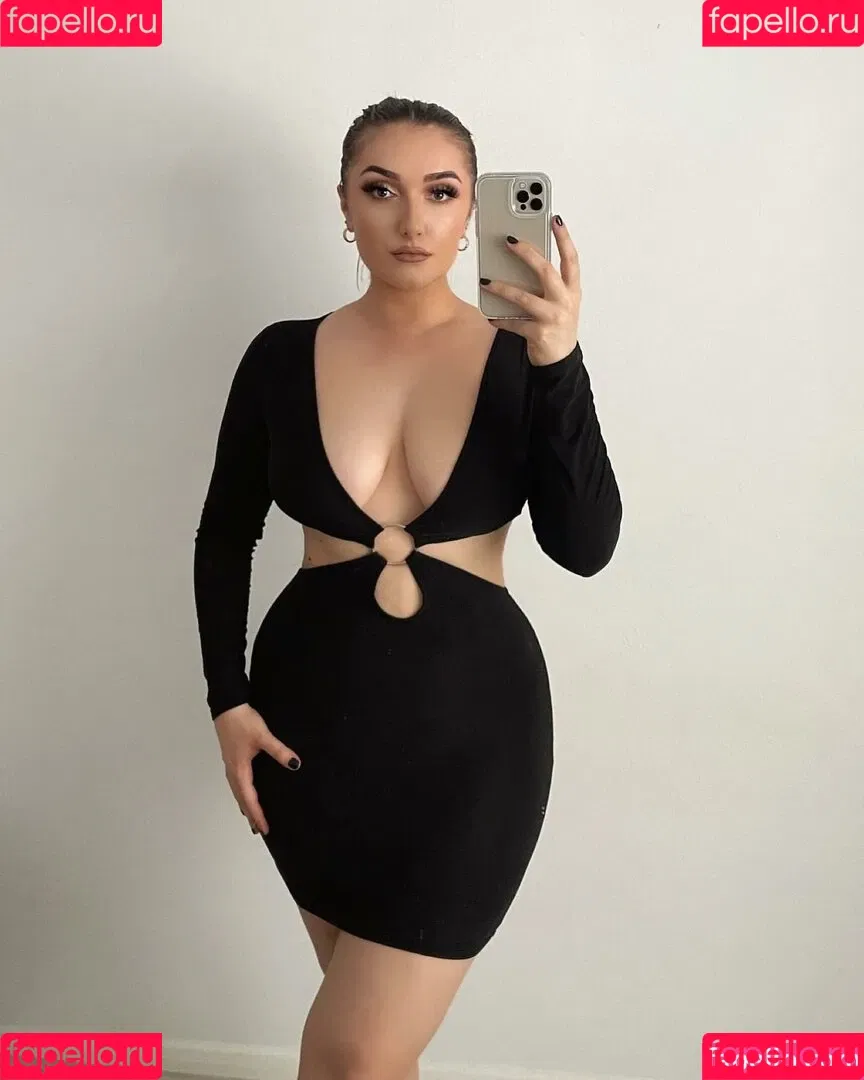 Sammie Warren Onlyfans Photo Gallery 