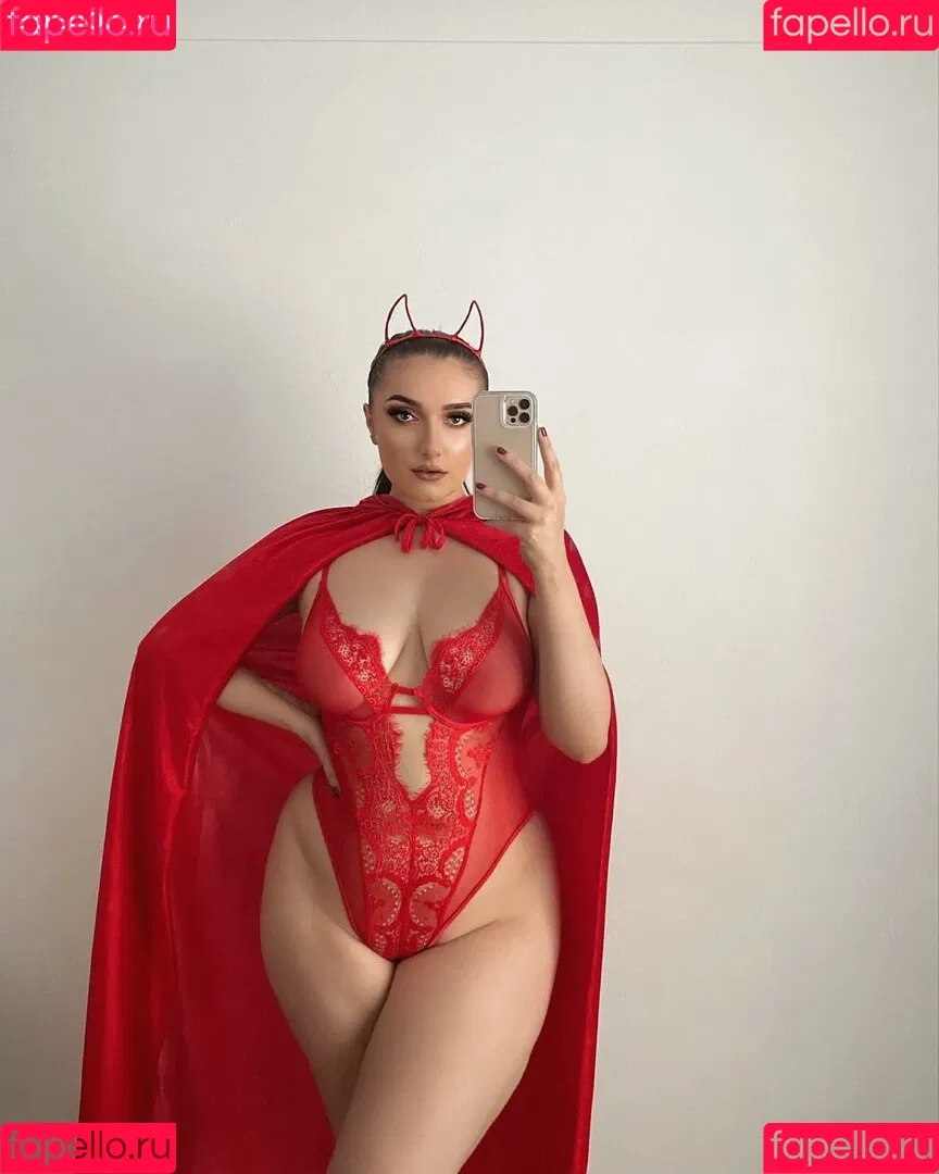 Sammie Warren Onlyfans Photo Gallery 
