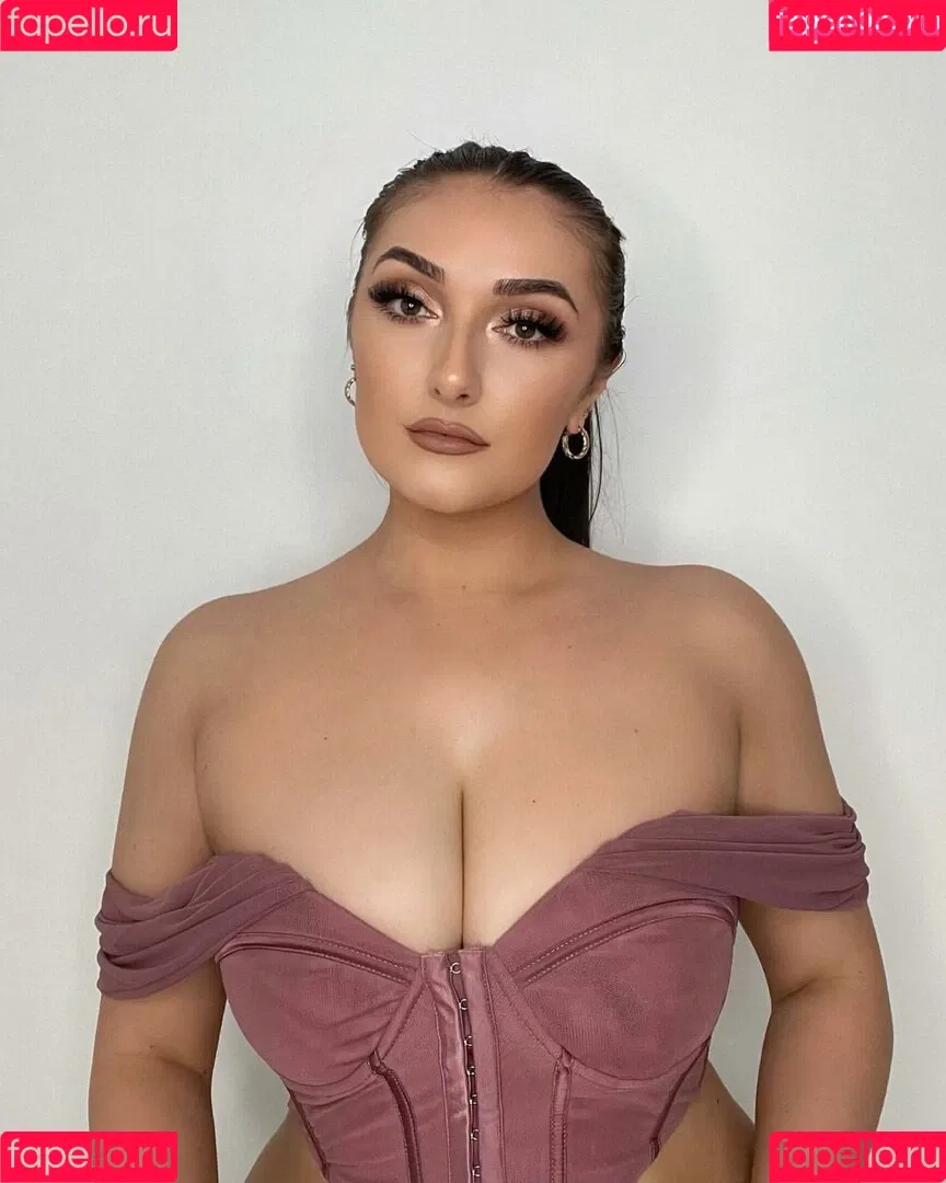 Sammie Warren Onlyfans Photo Gallery 