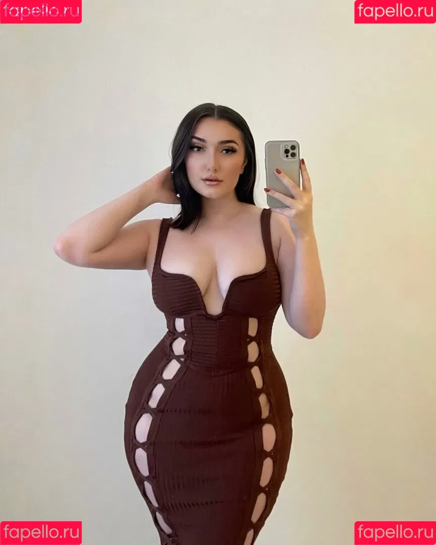 Sammie Warren Onlyfans Photo Gallery 