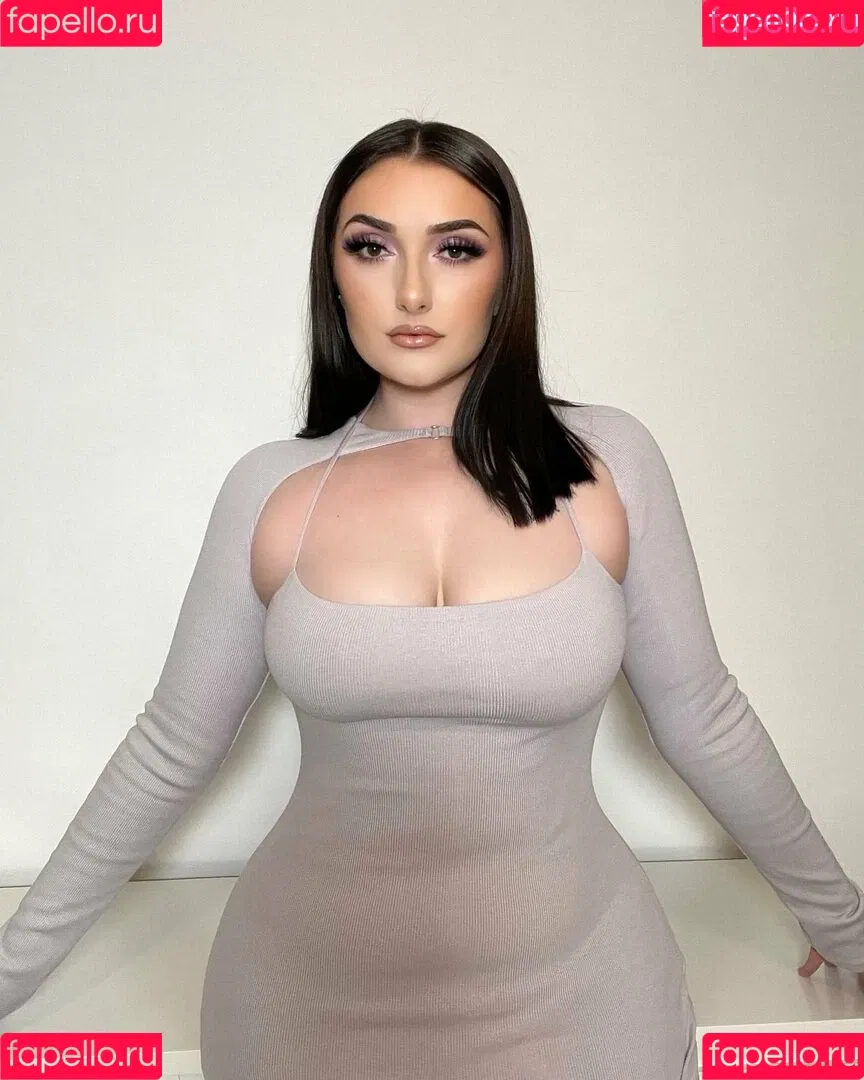 Sammie Warren Onlyfans Photo Gallery 