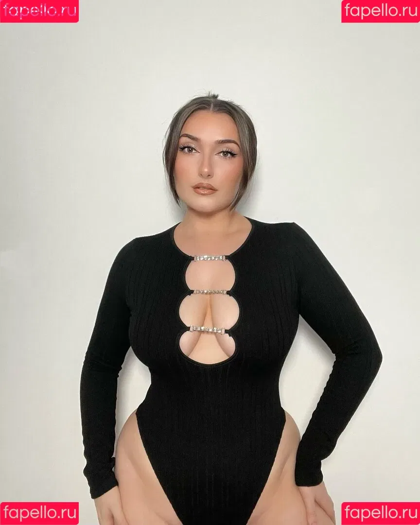 Sammie Warren Onlyfans Photo Gallery 