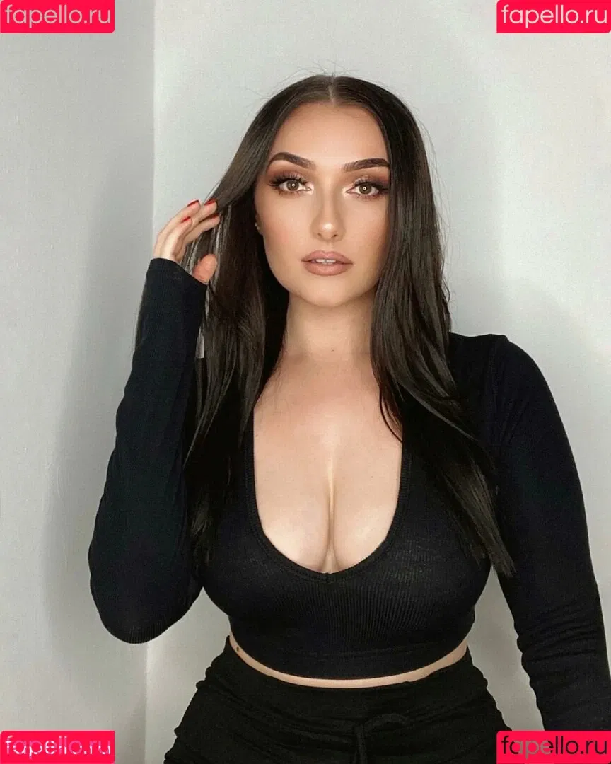 Sammie Warren Onlyfans Photo Gallery 