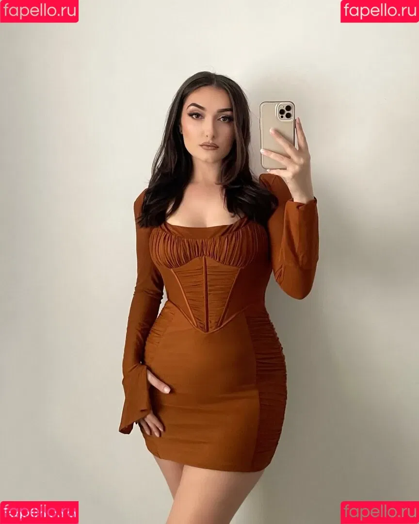 Sammie Warren Onlyfans Photo Gallery 
