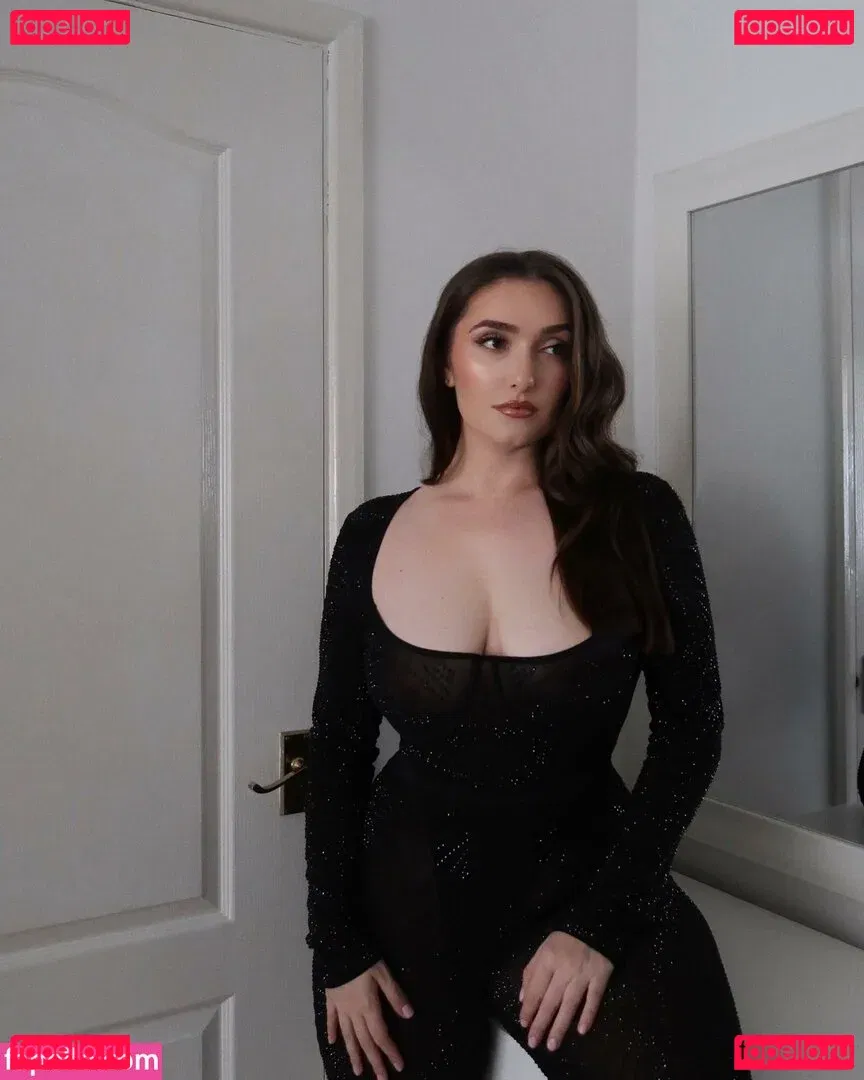 Sammie Warren Onlyfans Photo Gallery 