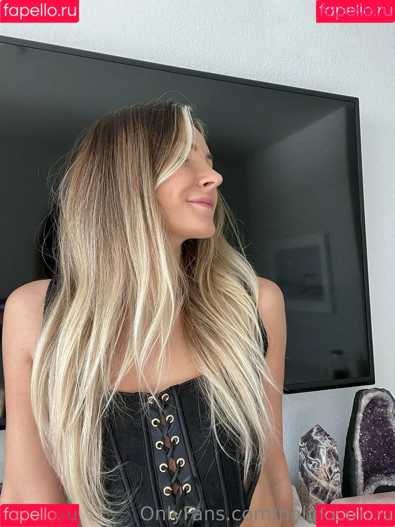 Polina Sitnova Onlyfans Photo Gallery 