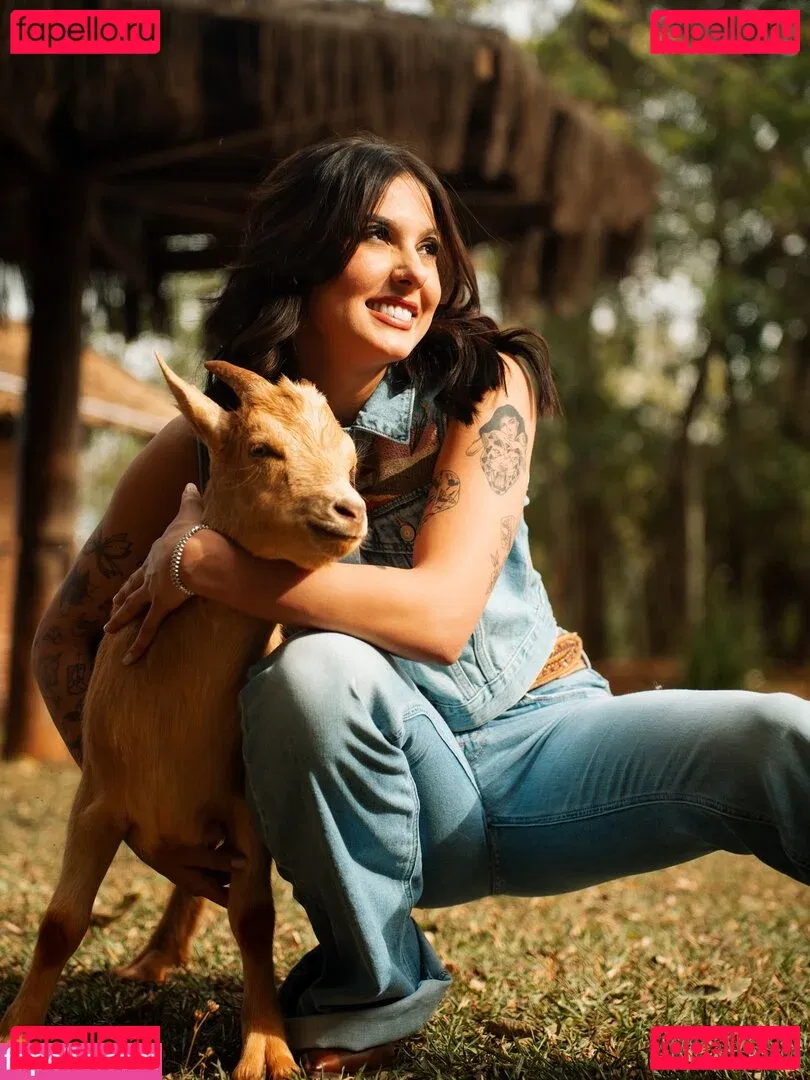 Ana Castela Onlyfans Photo Gallery 