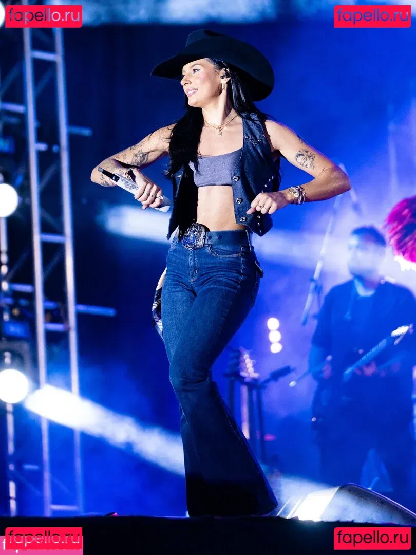 Ana Castela Onlyfans Photo Gallery 