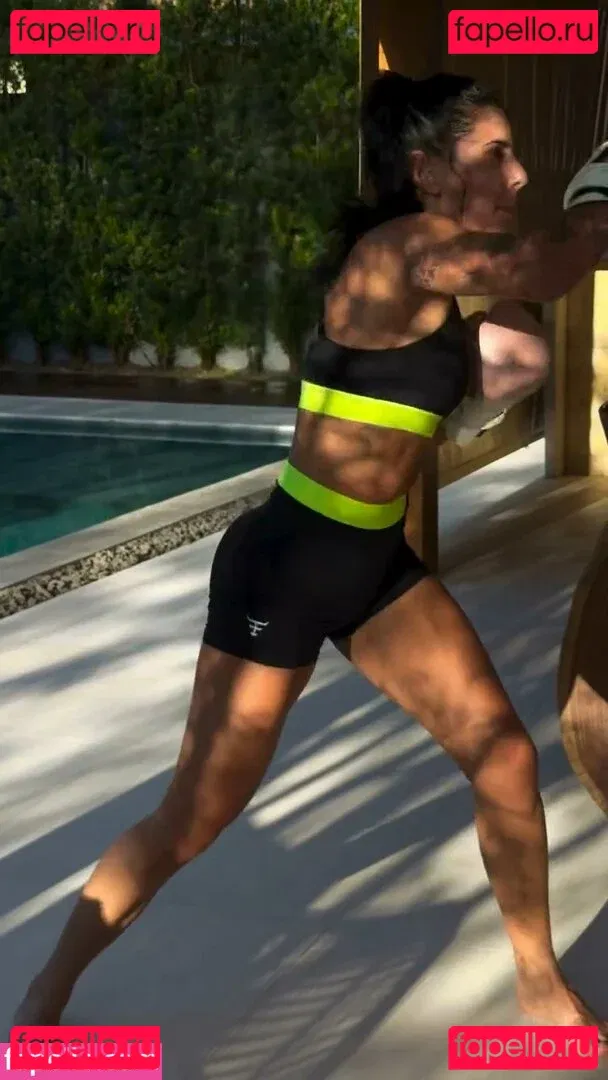 Ana Castela Onlyfans Photo Gallery 