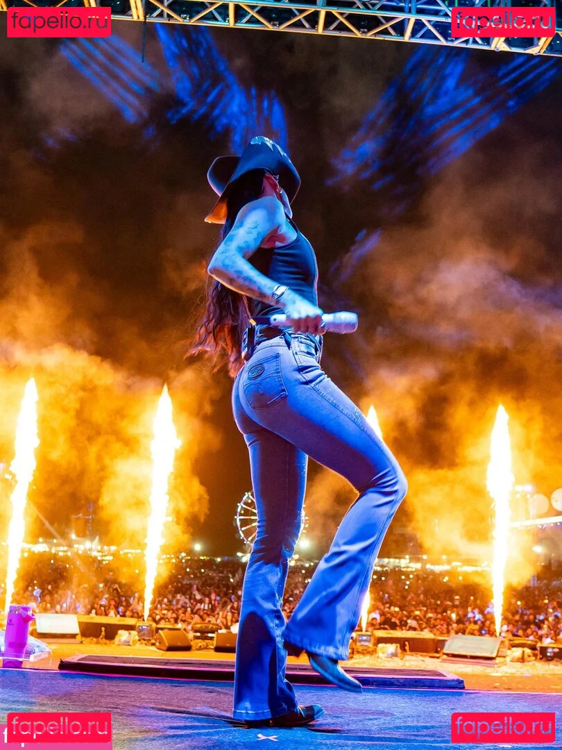 Ana Castela Onlyfans Photo Gallery 