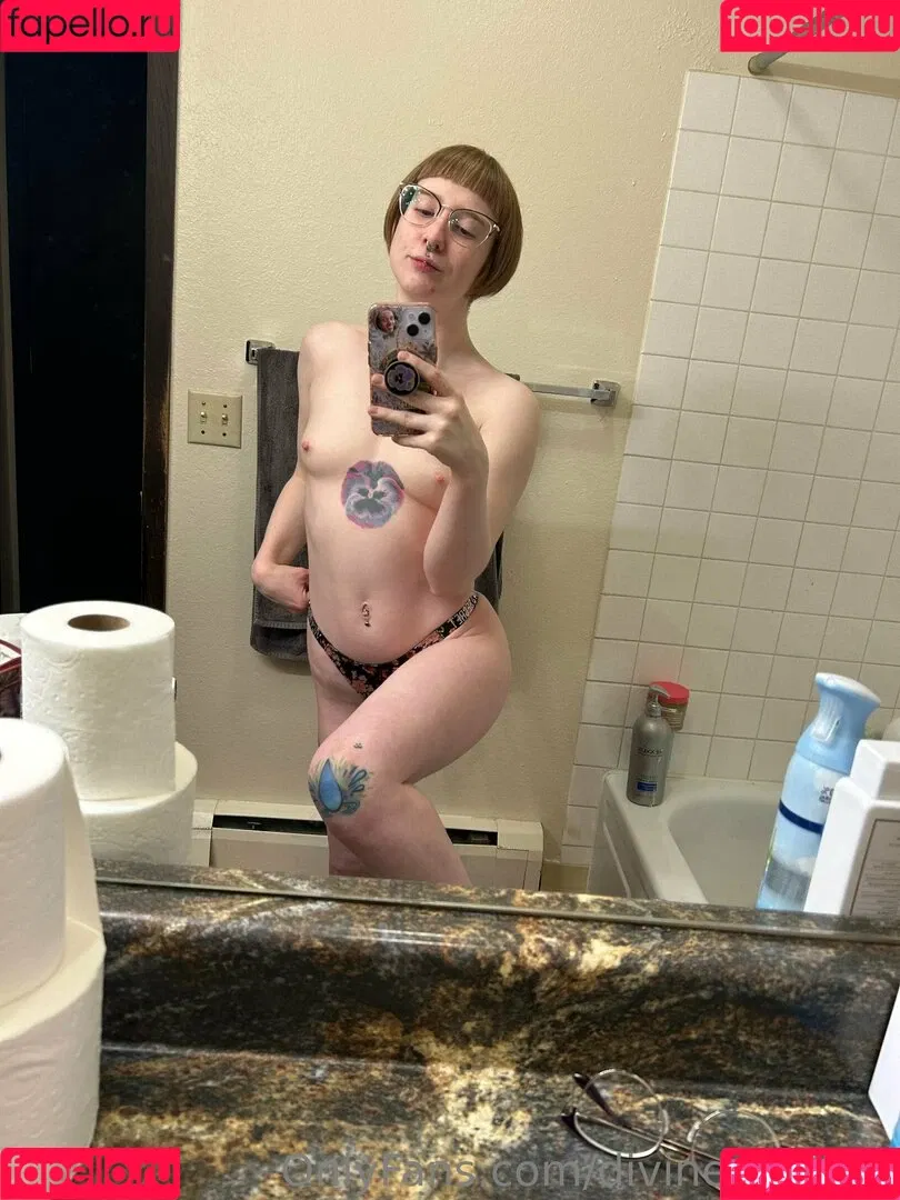 divine-femme Onlyfans Photo Gallery 