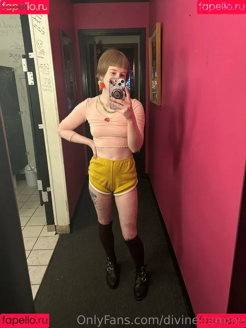 divine-femme Onlyfans Photo Gallery 