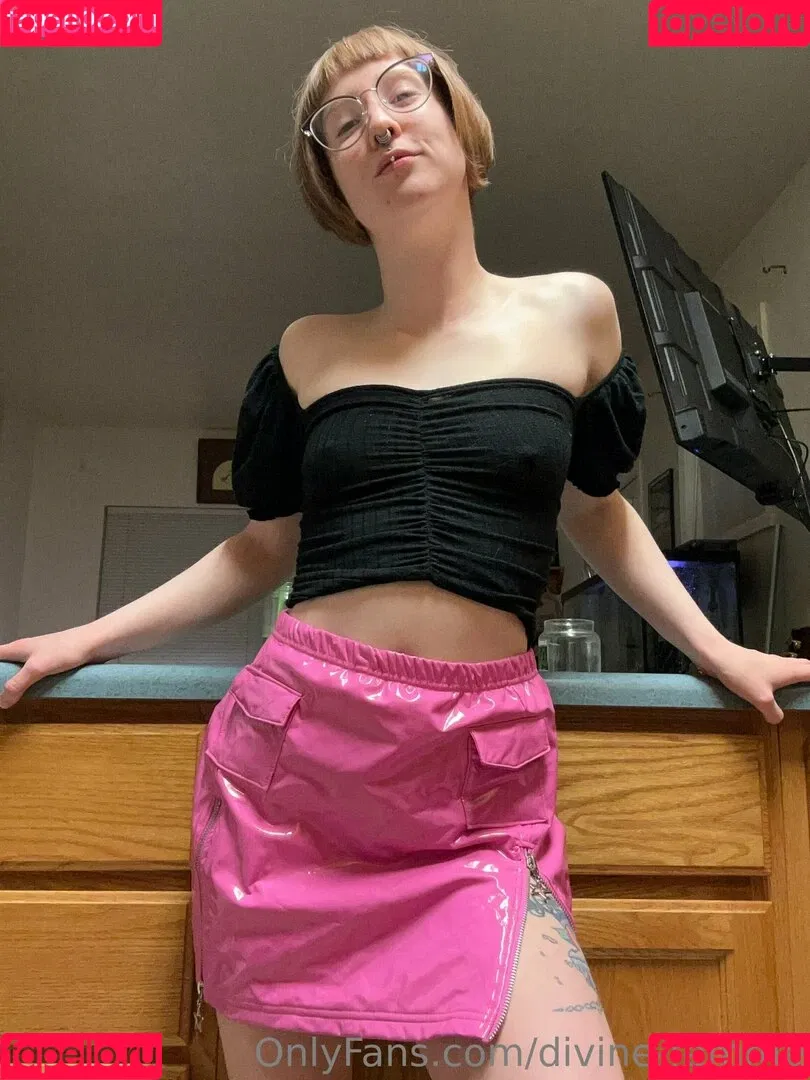 divine-femme Onlyfans Photo Gallery 