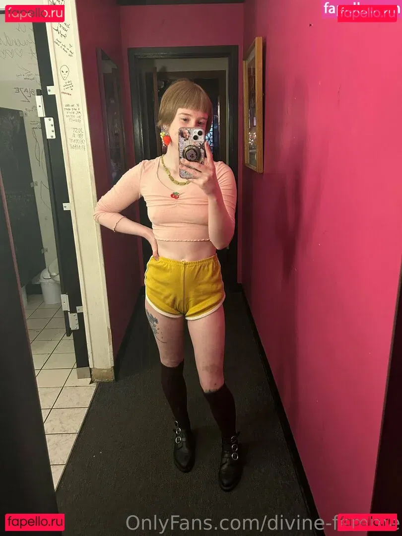 divine-femme Onlyfans Photo Gallery 