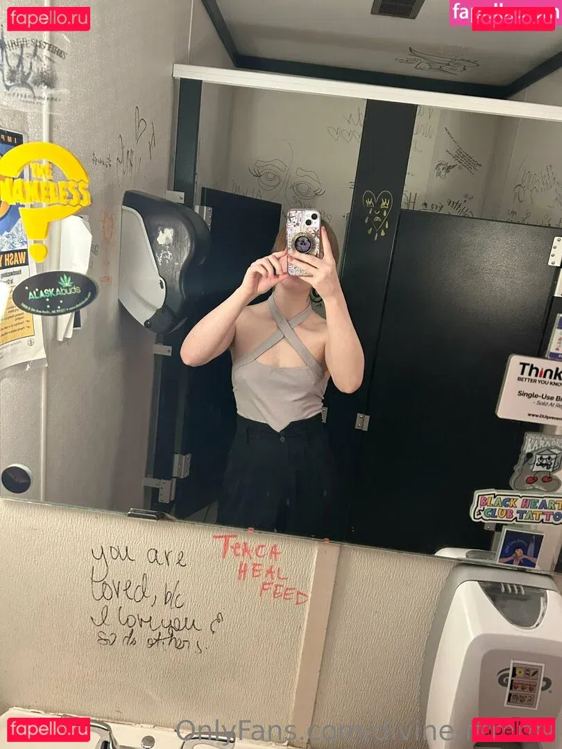 divine-femme Onlyfans Photo Gallery 