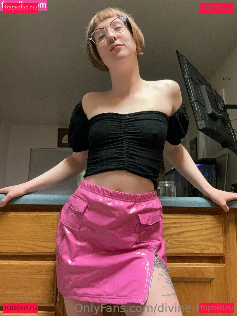 divine-femme Onlyfans Photo Gallery 