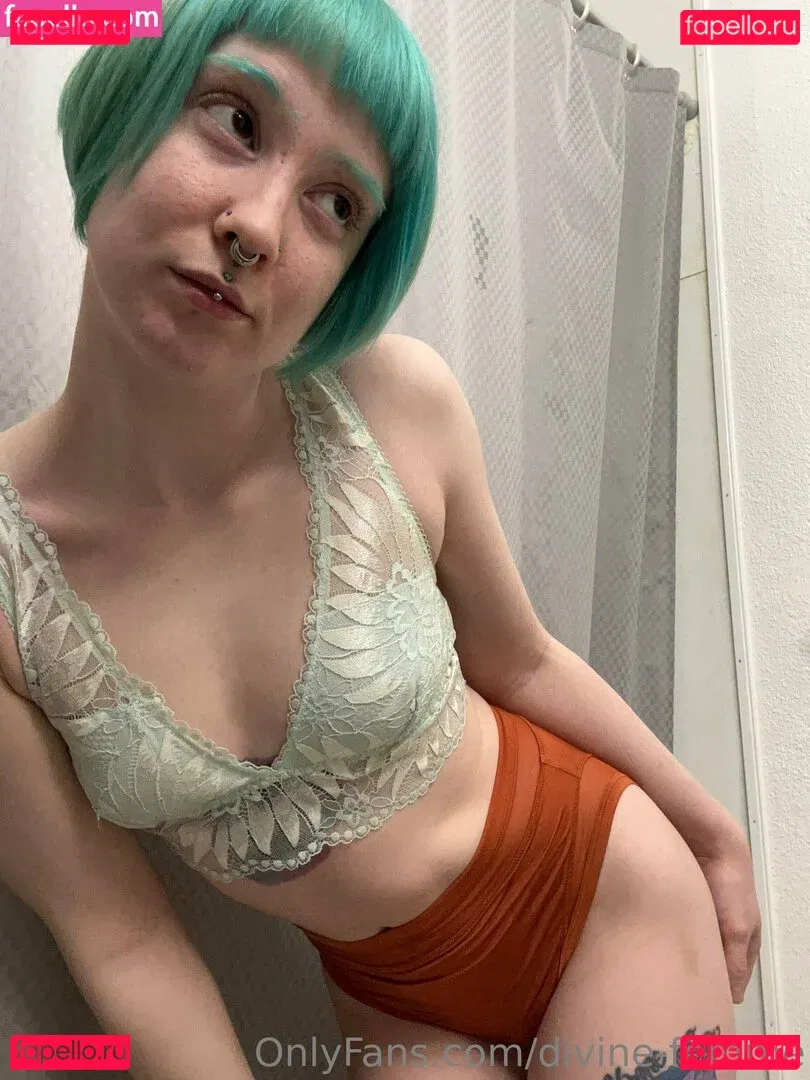 divine-femme Onlyfans Photo Gallery 