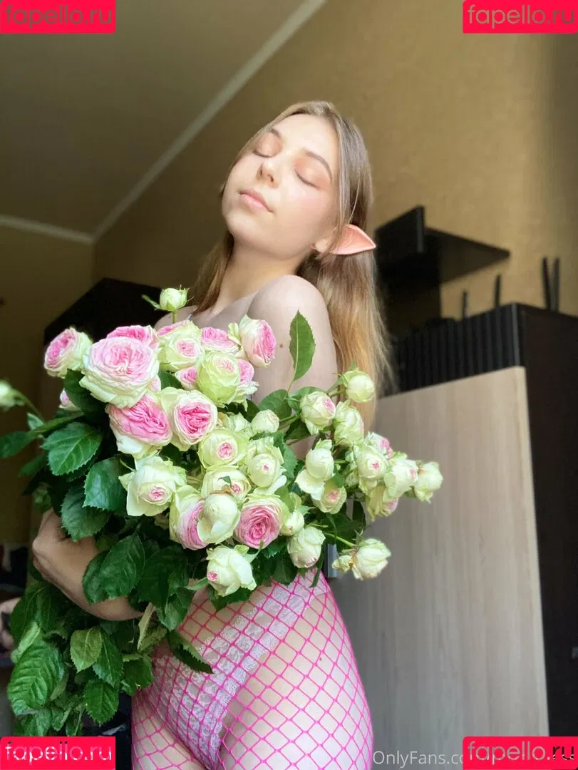 moon_less Onlyfans Photo Gallery 